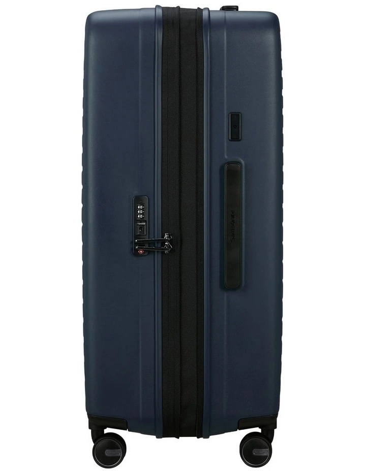 Restackd Spinner 75cm Expandable Suitcase image 3