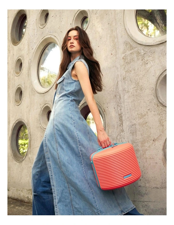 Rollio Carry Bag in Coral/Blue image 7