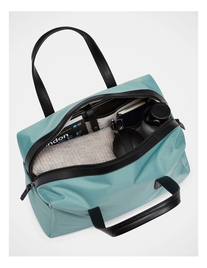 Chelsea Overnight Bag in Mineral image 5