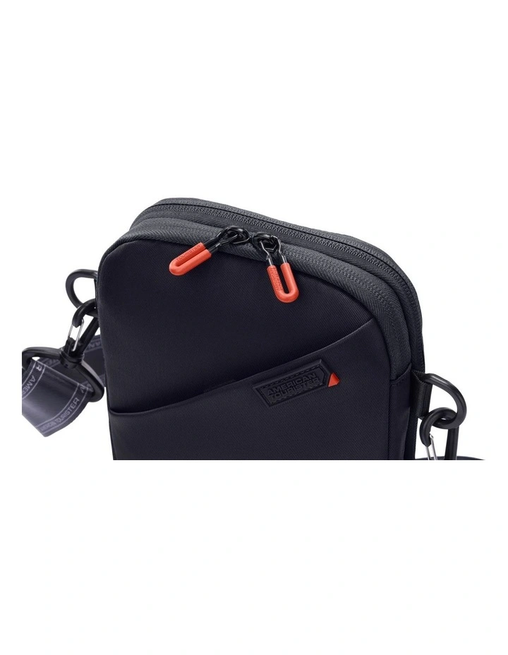 Vega 3 Crossbody in Black image 5