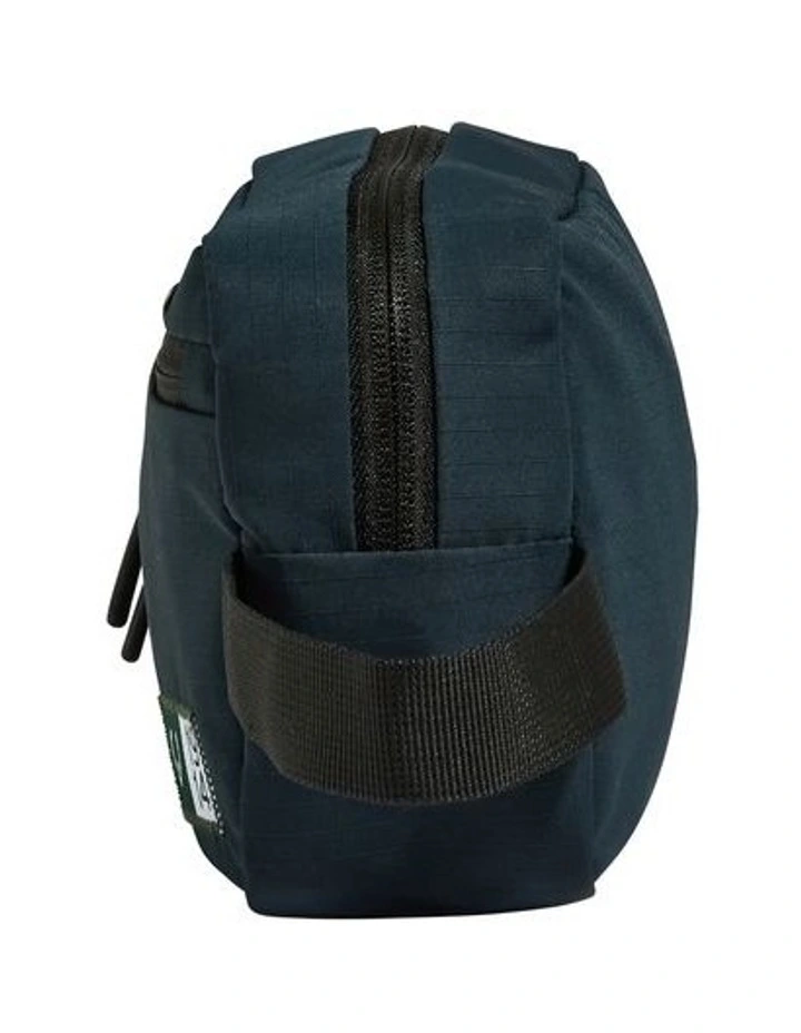 Essential Wash Bag 4734114061 in Navy image 3
