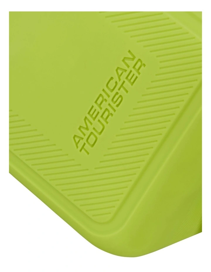 Wash Bag UG27 in Lime image 7