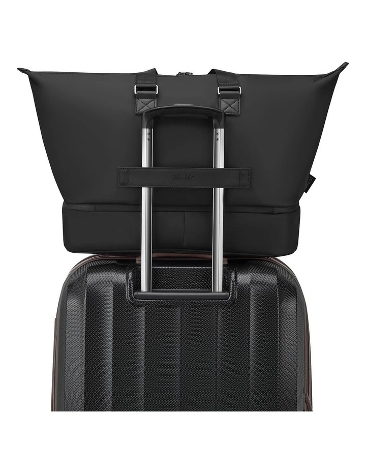 Delsey Victoire Weekender in Black image 4