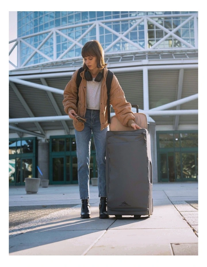 Cross Season 87cm Pro Wheeled Duffle in Ash Grey image 7