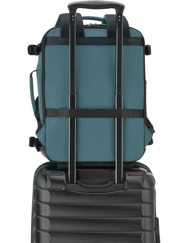 Shadow 5.0 Soft Backpack Underseater in Green image 5