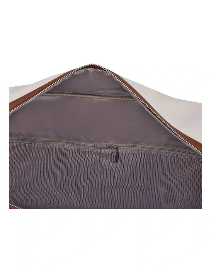 Image Biz Duffle S in White image 6