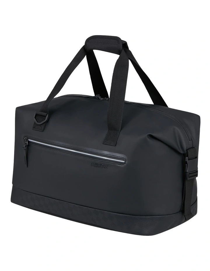 Urban Tide Weekender Duffle in Black image 2