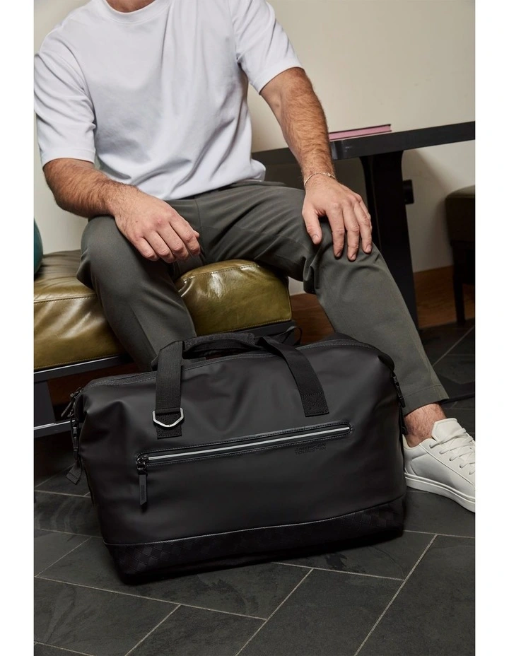Urban Tide Weekender Duffle in Black image 7