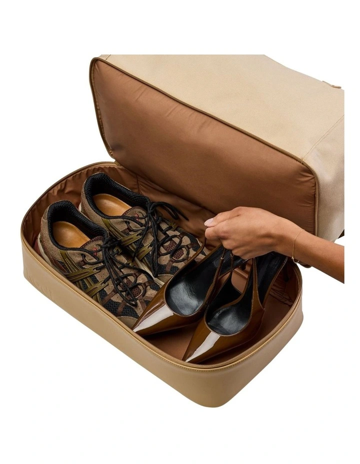 Long Weekender in Trench image 4