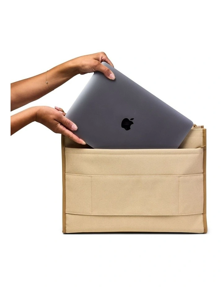 Commuter Tote in Trench image 4