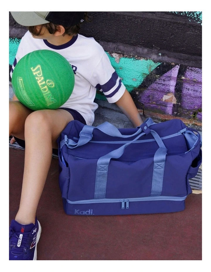 Recreational Bag in Navy image 2