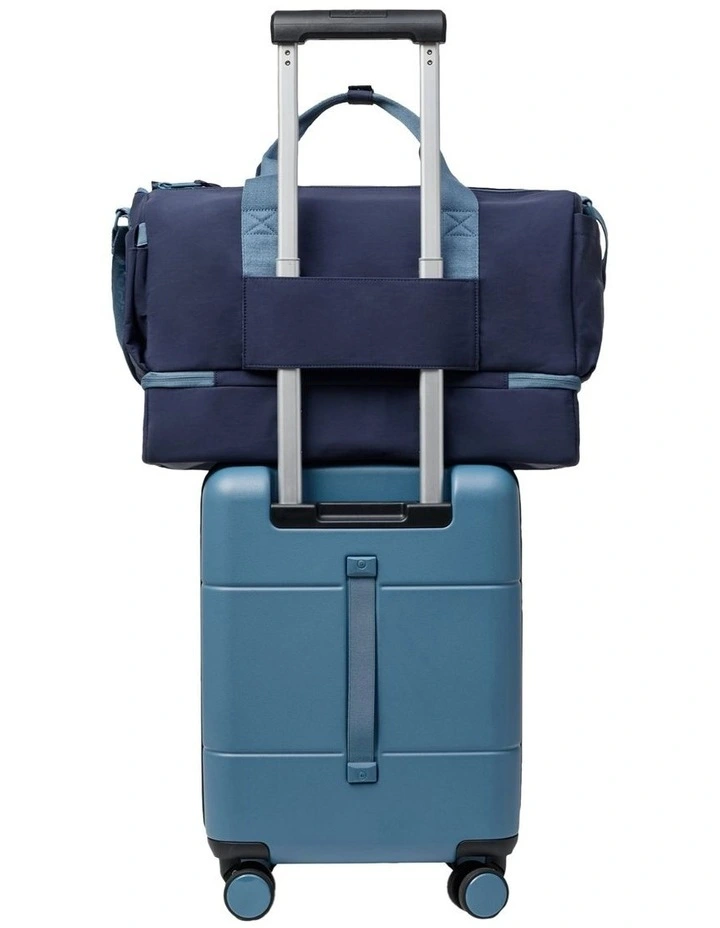 Recreational Bag in Navy image 3