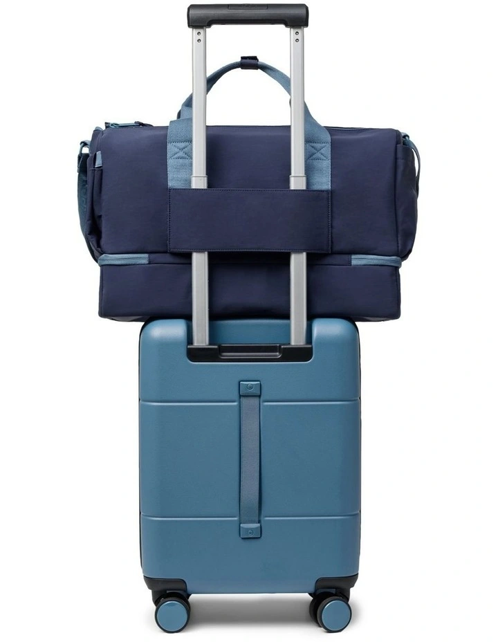 Recreational Bag in Navy image 3