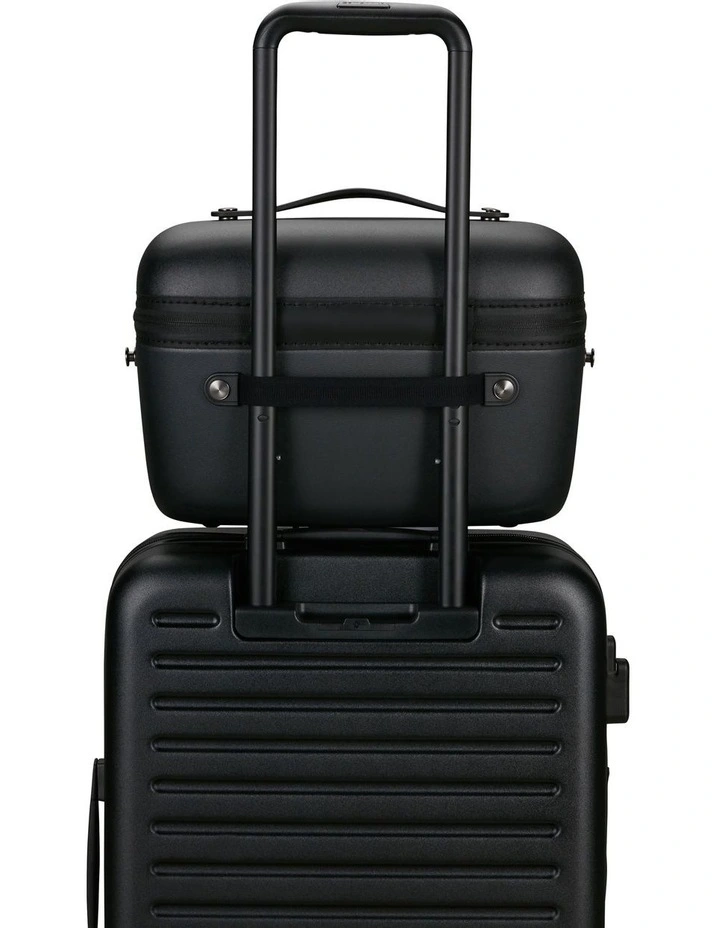 Stackd Beauty Case in Black image 7