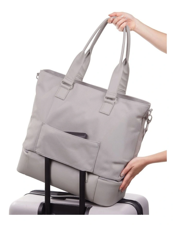 The Weekender in Pebble image 7