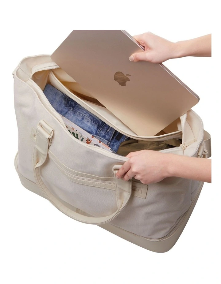 The Weekender in Ivory image 3