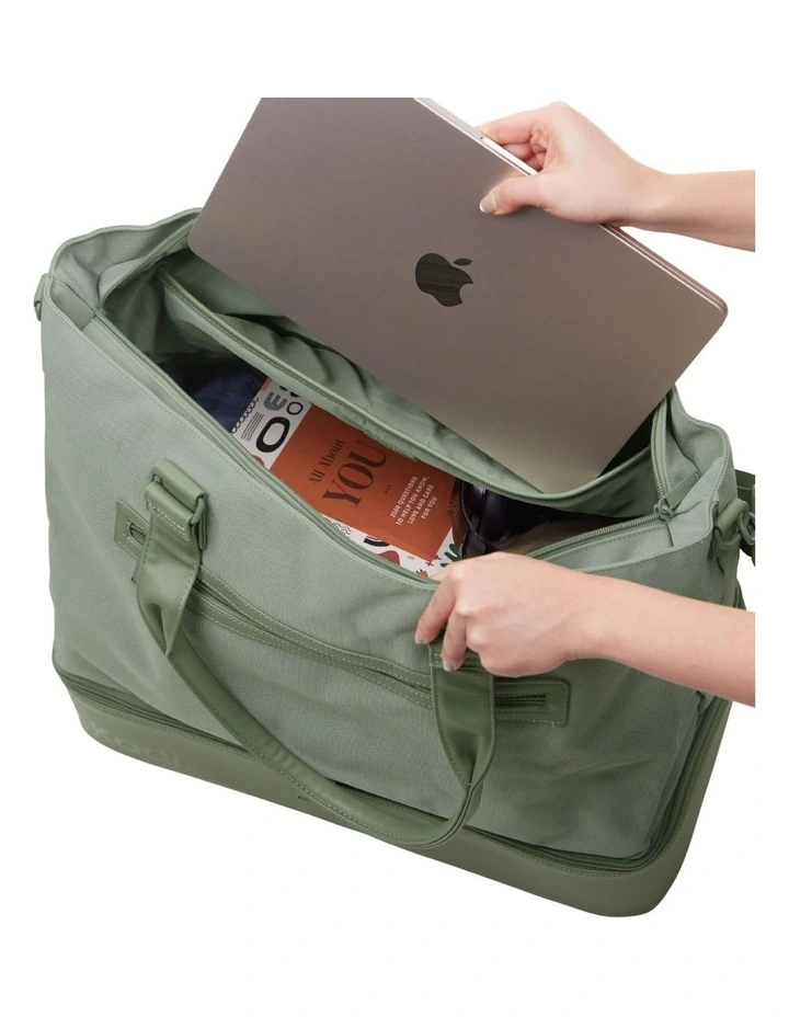 The Weekender in Olive image 3