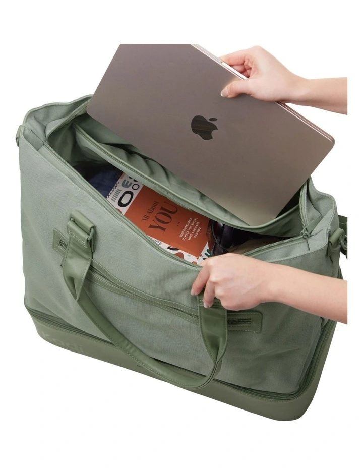 The Weekender in Olive image 3