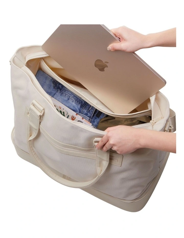 The Long Weekender in Ivory image 3