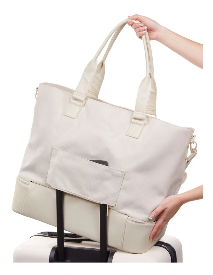 The Long Weekender in Ivory image 7