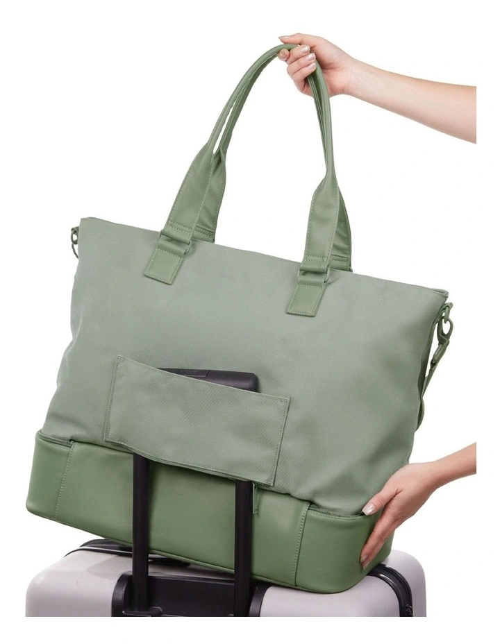 The Long Weekender in Olive image 7