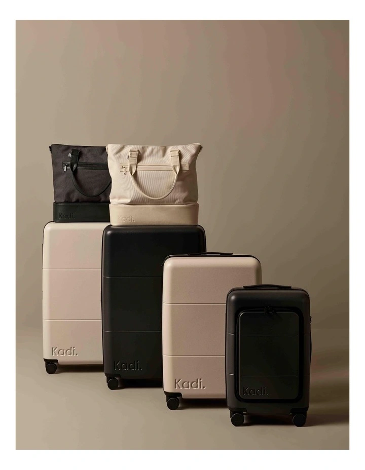 The Duffle in Pebble image 6