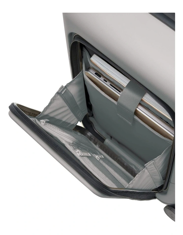 Carry-on Business Suitcase 55.5cm in Pebble image 4