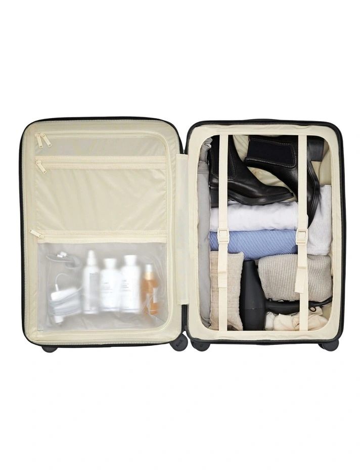 Medium Check-in Suitcase 66.5cm in Ivory image 6