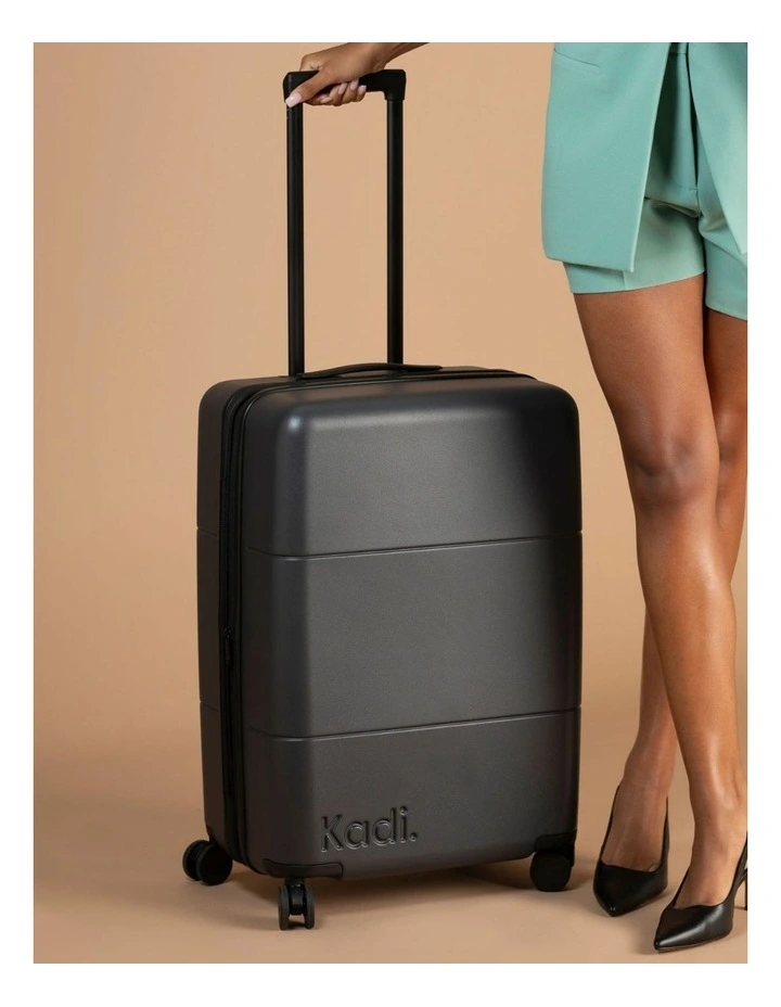 Medium Check-in Suitcase 66.5cm in Charcoal image 2