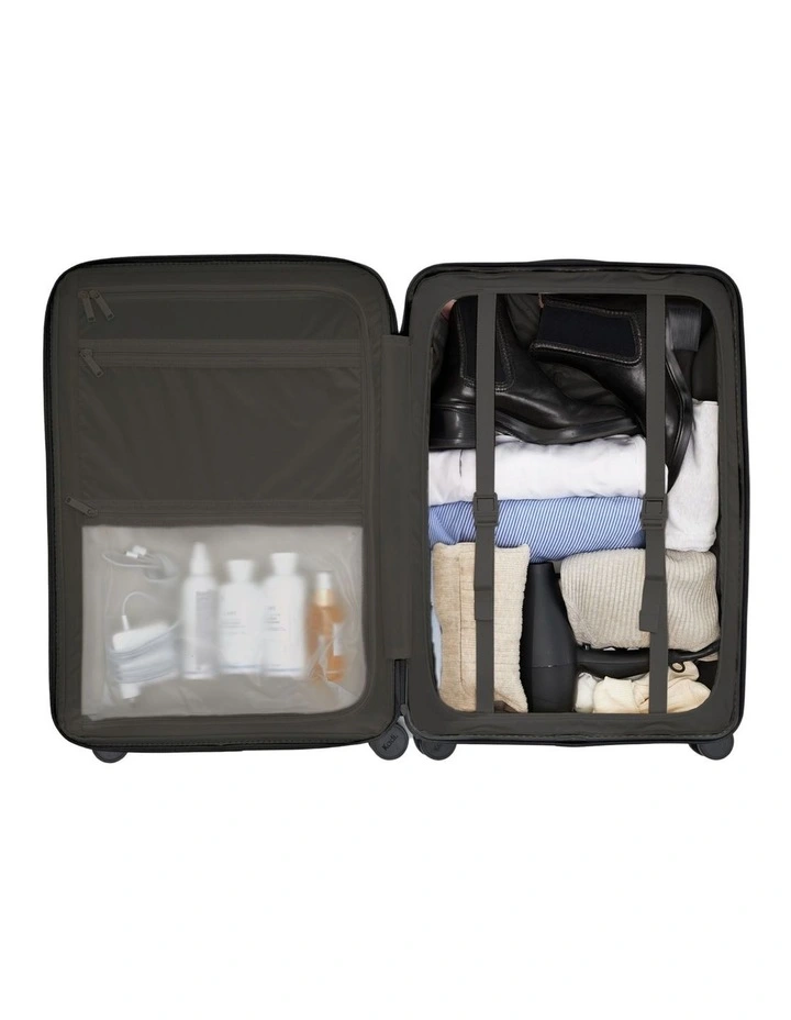 Medium Check-in Suitcase 66.5cm in Charcoal image 6