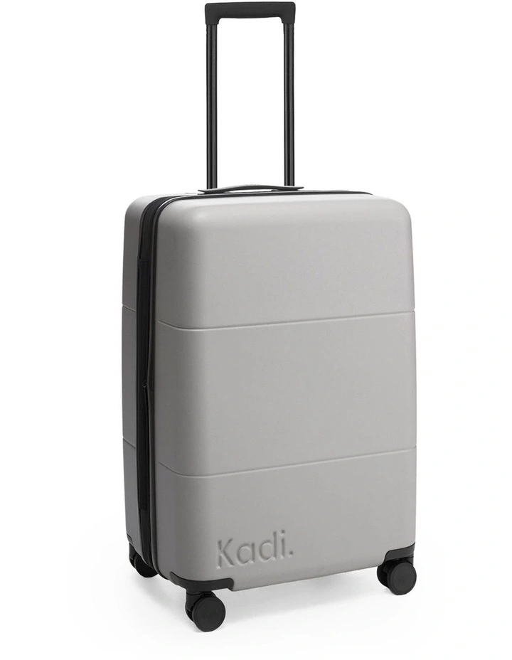 Medium Check-in Suitcase 66.5cm in Pebble image 1