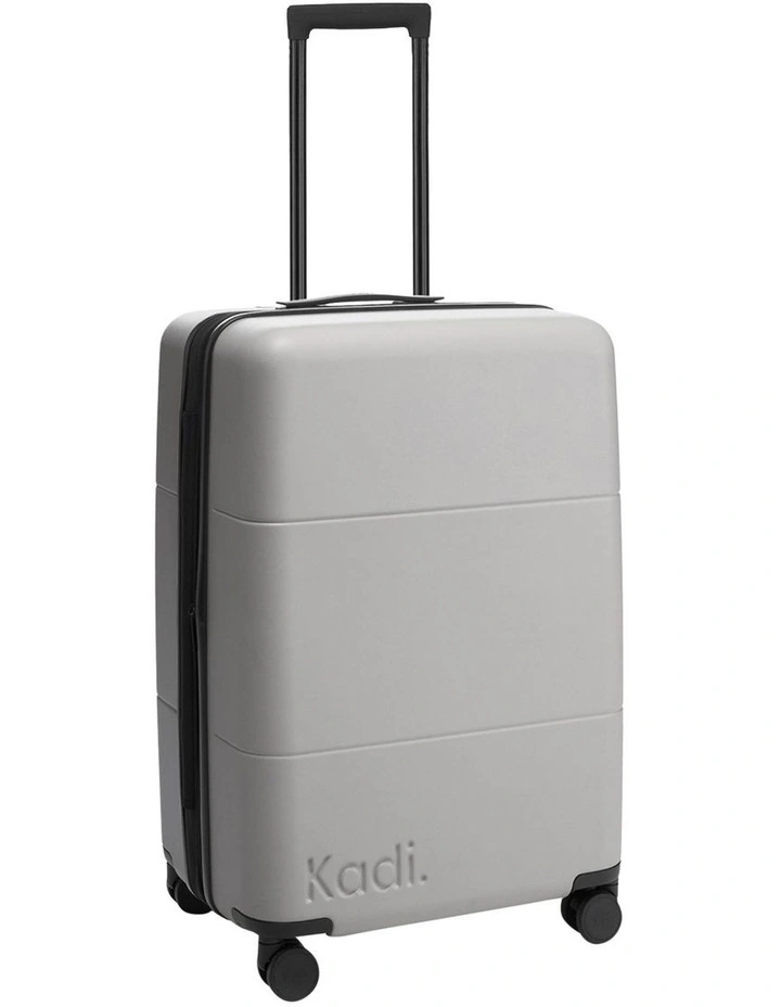 Medium Check-in Suitcase 66.5cm in Pebble image 1