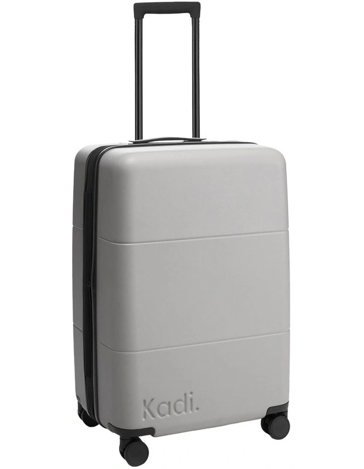 Medium Check-in Suitcase 66.5cm in Pebble image 1