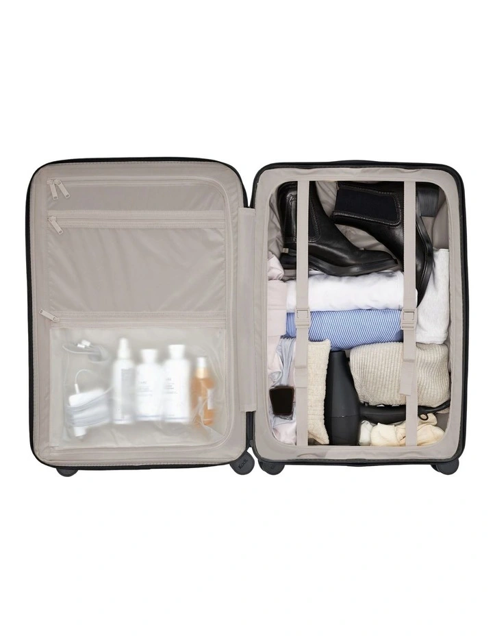 Medium Check-in Suitcase 66.5cm in Pebble image 6