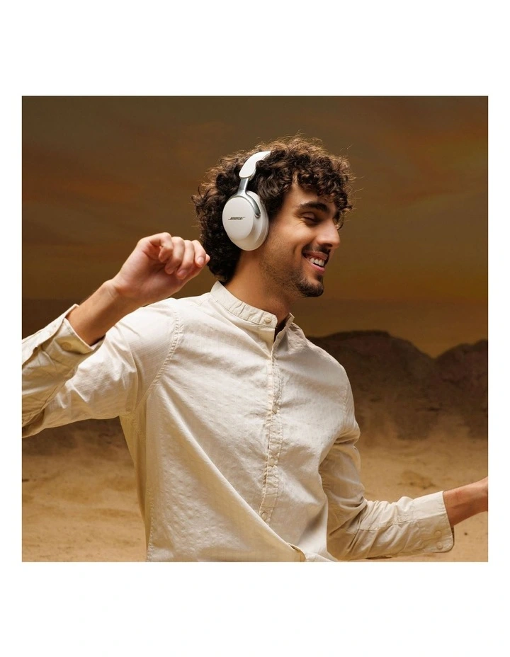 Quiet Comfort 890101-0200 Ultra Headphones 2nd Gen in White image 7