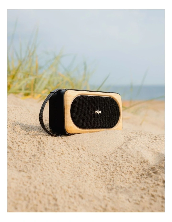 Roots Solar Bluetooth Speaker 846885011409 in Black image 3