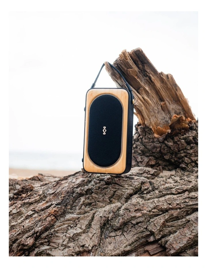 Roots Solar Bluetooth Speaker 846885011409 in Black image 5