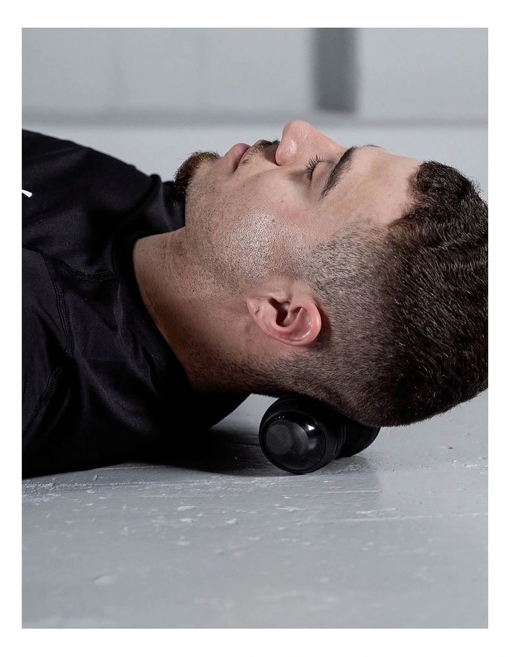 Back Roller in Black image 3