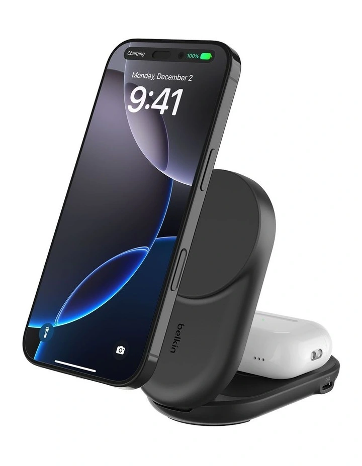 UltraCharge 2-in-1 Foldable Magnetic Charger WIZ039auBK in Black image 1