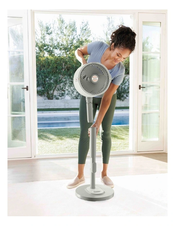 FlexBreeze Pro Mist Pedestal & Table Fan with Water Tank FA302WHANZ in White image 7