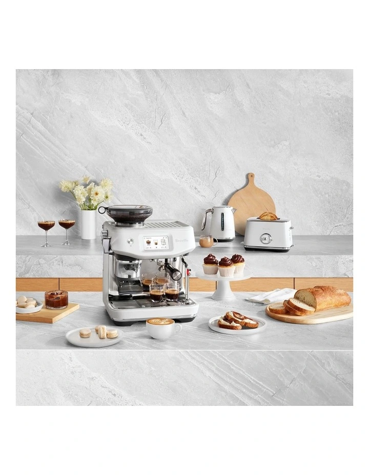 The Barista Touch Impress Coffee Machine BES881SST2IAN2 image 2