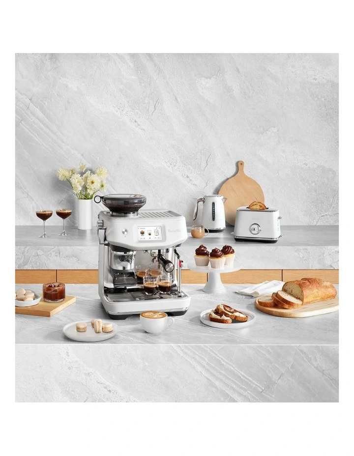 The Barista Touch Impress Coffee Machine BES881SST2IAN2 image 2