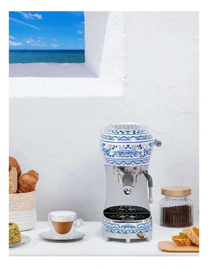 Dolce & Gabbana 50's Style Espresso ECF02DGBAU Machine in Blu Mediterraneo image 6