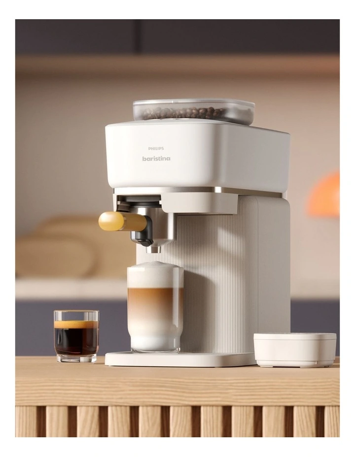 Baristina Espresso Machine BAR300/00 in Cloud White image 2