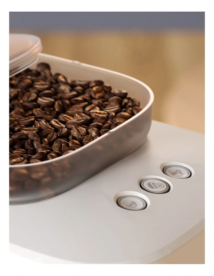 Baristina Espresso Machine BAR300/00 in Cloud White image 3