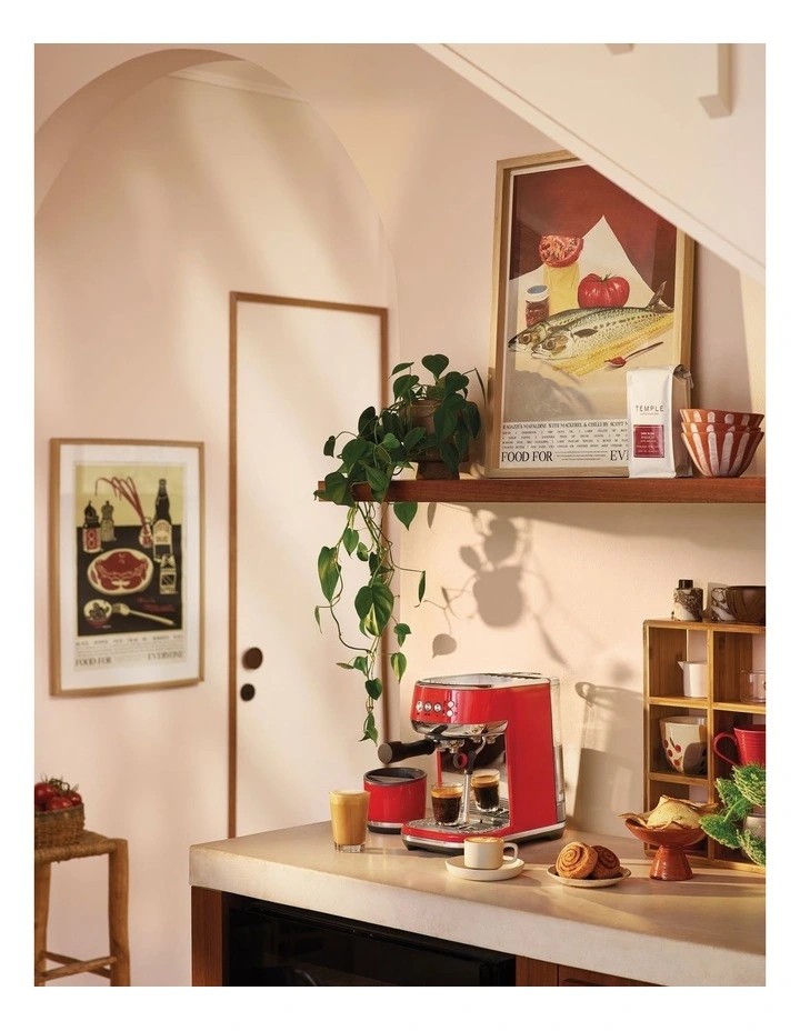 The Bambino Plus Coffee Machine in Pomodoro Rosso BES500PMR4IAN1 image 5