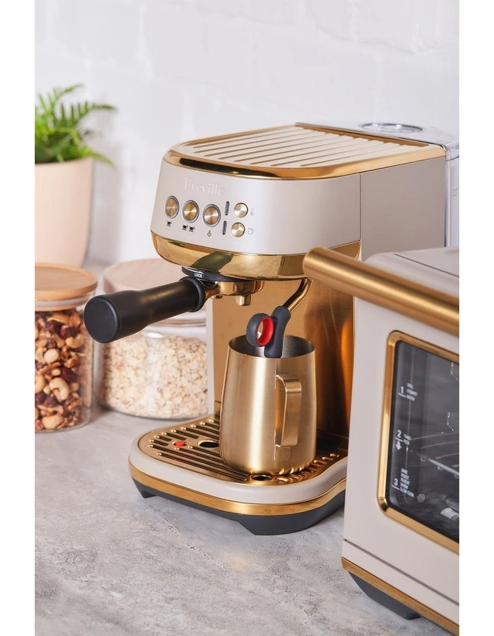 The Bambino Plus Coffee Machine BES500ANB4IAN1 in Almond Nougat Brass image 4