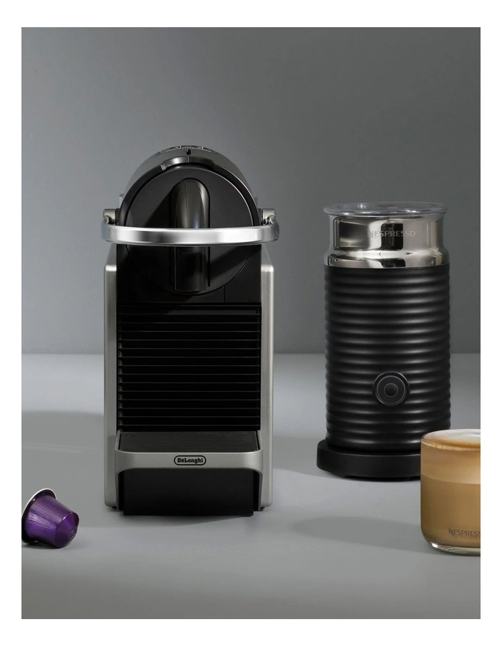 Pixie Capsule Coffee Machine & Milk in Silver (EN127.SAE) image 2