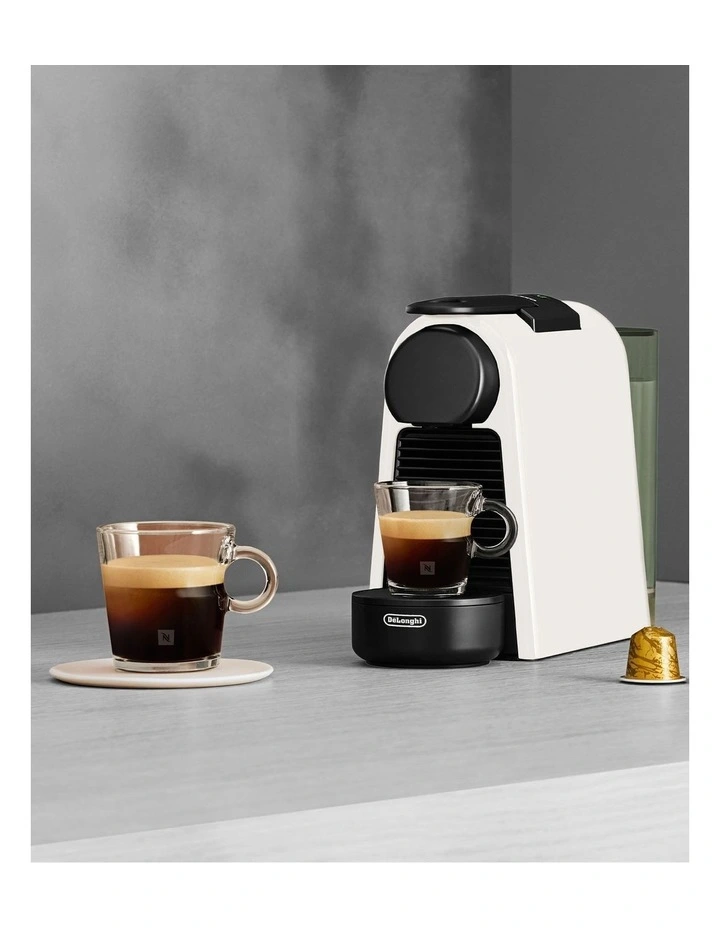 Essenza Mini Capsule Coffee Machine Bundle in White EN85WMTAE image 2