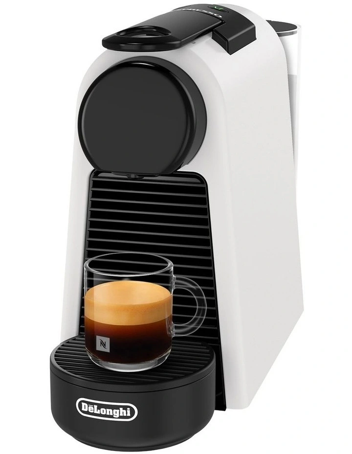 Nespresso Essenza Bundle Mini EN85.WMTAE in White image 5